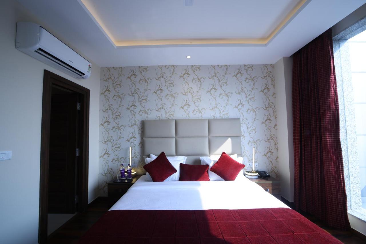 Hotel The Vilana A Unit Of Jg Developers Rishīkesh Exterior foto